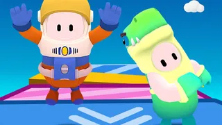 Versenyezz tucatnyi ellenféllel egy sor vad akadálypályán. Győzd le a csapdákat és kihívásokat, hogy elkerüld a kiesést, és te legyél az utolsó talpon maradó.